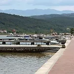 - Donja 14425c * Supetarska Draga