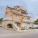 - Donja 14425c Apartment